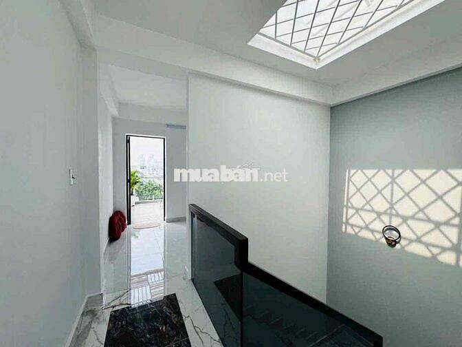 bán nhà 4 tầng đường Chuyên Dùng Chính giá 7.45 tỷ