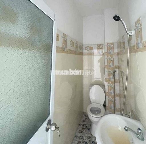 NỢ BÁN NHÀ GẦN CẦU LỚN HÓC MÔN ( 595TR CAM KẾT GIÁ ĐÚNG 100% )