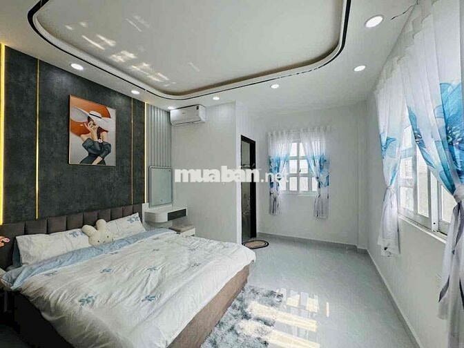 bán nhà 4 tầng đường Chuyên Dùng Chính giá 7.45 tỷ