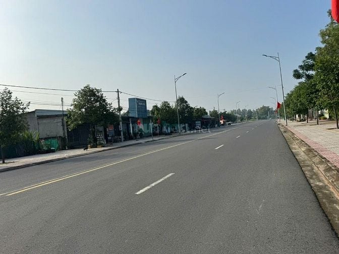 BÁN GẤP LÔ ĐẤT 1 XẸC LÊ THÁNH TÔNG PHÚ MỸ 10 X 21