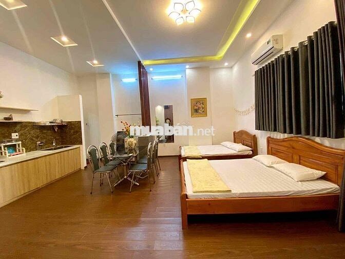 Căn 80m2 . Ở được 4-6 người . Sát Cầu Rồng . Cách biển 700 mét