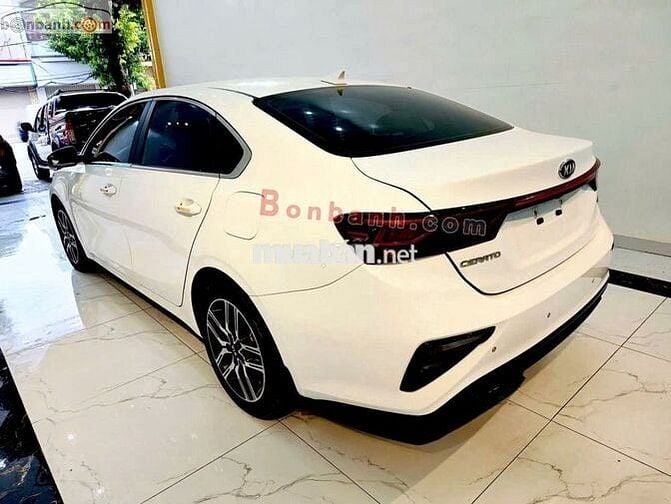 Kia Cerato bản đủ 1.6 Luxury