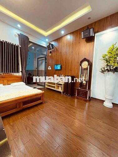 Căn 80m2 . Ở được 4-6 người . Sát Cầu Rồng . Cách biển 700 mét