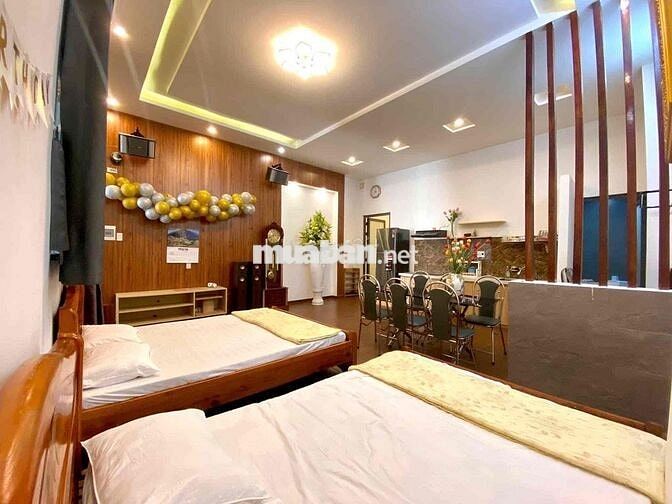 Căn 80m2 . Ở được 4-6 người . Sát Cầu Rồng . Cách biển 700 mét