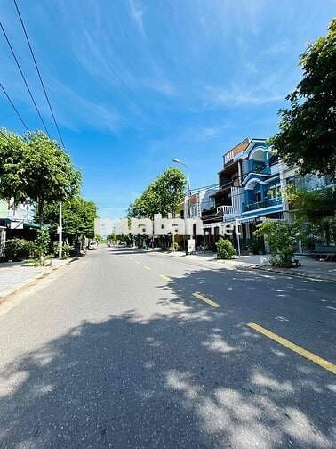 Đất mặt tiền đường 10.5m Cao Hồng Lãnh- Ngũ Hành Sơn 4tỷ6xx