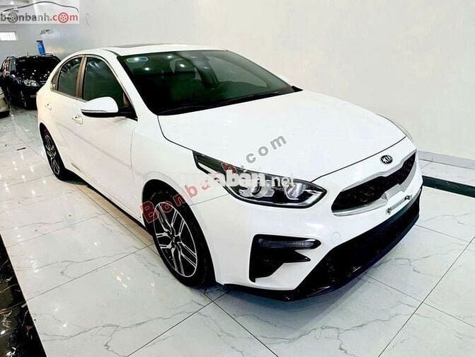 Kia Cerato bản đủ 1.6 Luxury