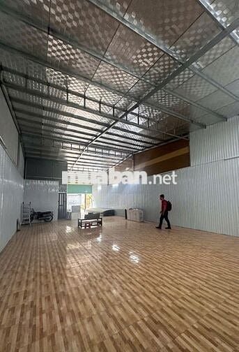 Cần cho thuê gấp kho diện tích 200m2 ở Gò Ô Môi đường xe cont tận cửa