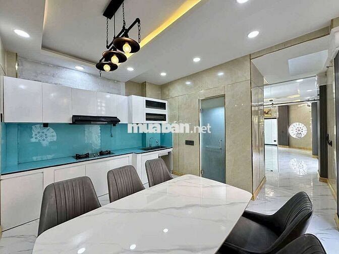 5,390 Tỷ TL nhà 1 lầu 5,3 x 13,5 gốc 2 mặt tiền 1982/ Huỳnh Tấn Phát