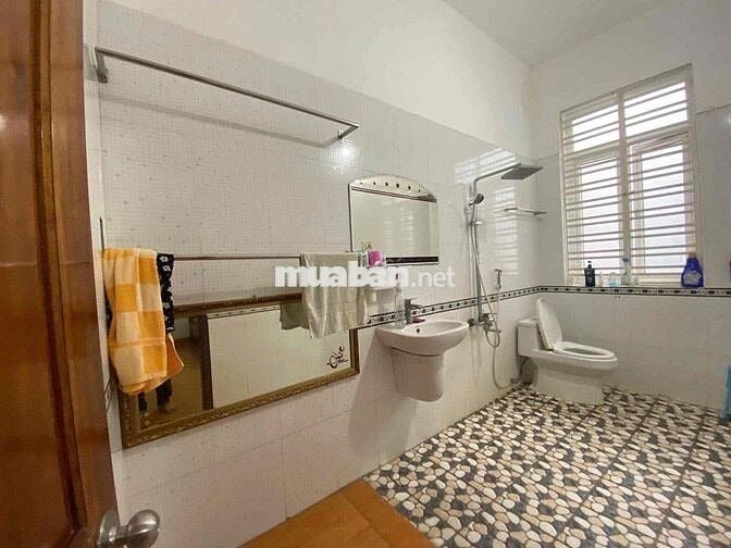 3 TẦNG KIỆT Ô TÔ TRẦN CAO VÂN THÔNG NGUYỄN TẤT THÀNH