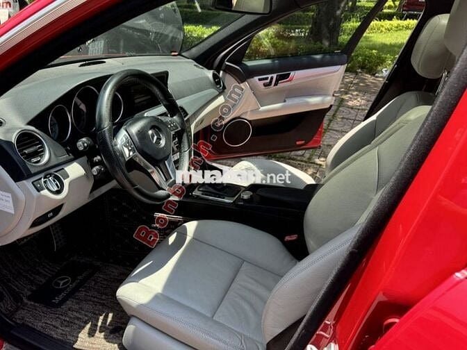 Mercedes Benz C300 AMG 2012 - 335 Triệu