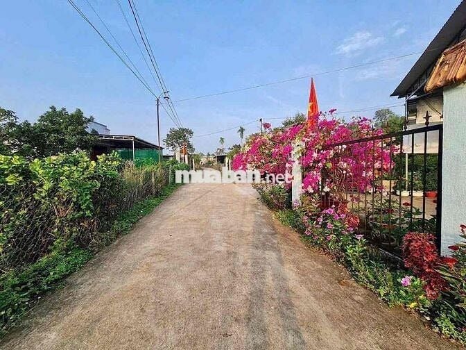 Bán gấp lô đất đẹp ngay trung tâm thị xã