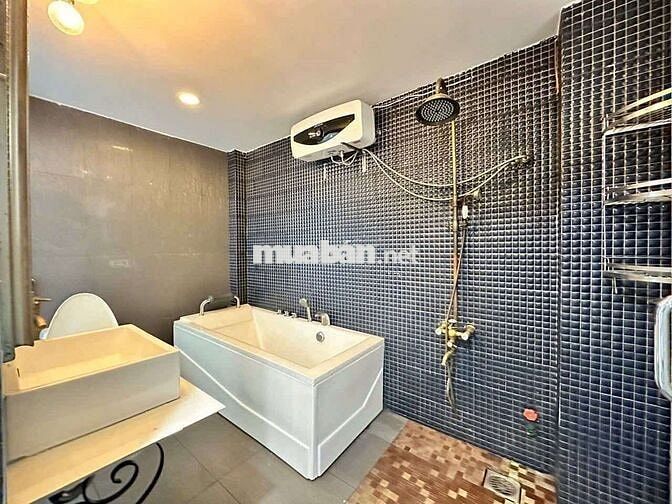 5,390 Tỷ TL nhà 1 lầu 5,3 x 13,5 gốc 2 mặt tiền 1982/ Huỳnh Tấn Phát