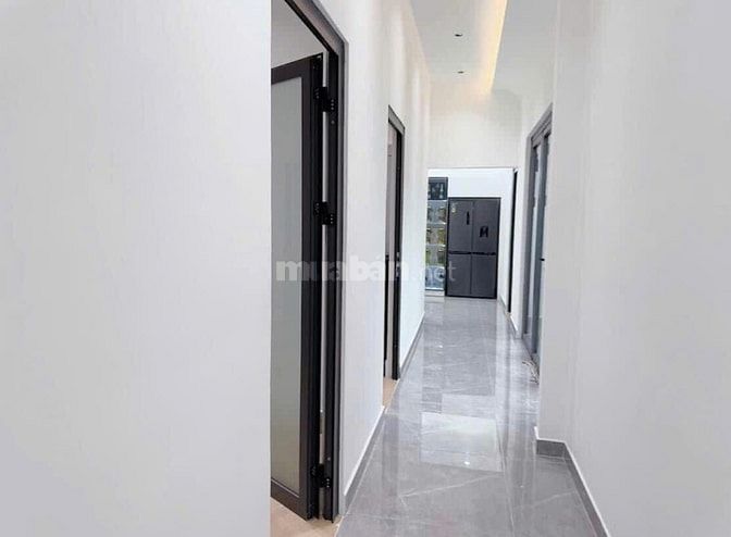 Thanh lý gấp căn nhà cho thuê 9tr mỗi tháng, bán giá 985tr SHR