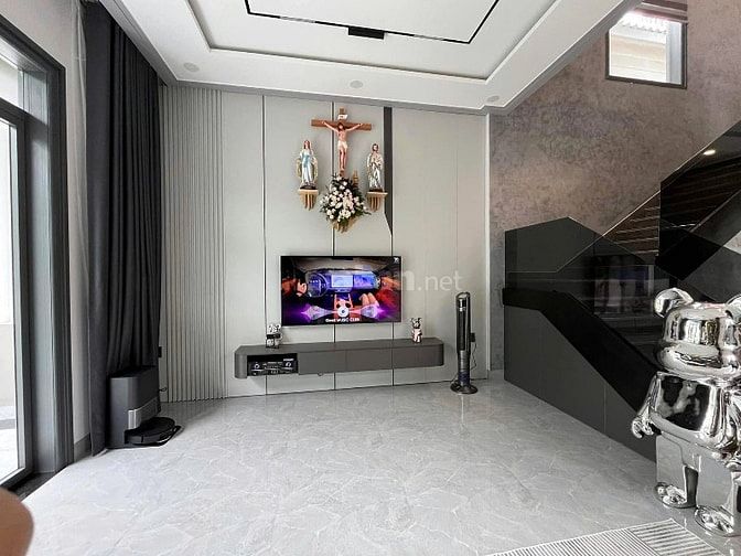 Mình cần bán nhà SHR cách chợ Bến Thành 5km giá 1 tỷ 290 thương lượng
