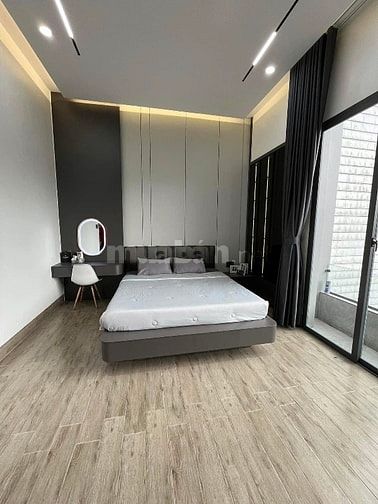 Mình cần bán nhà SHR cách chợ Bến Thành 5km giá 1 tỷ 290 thương lượng