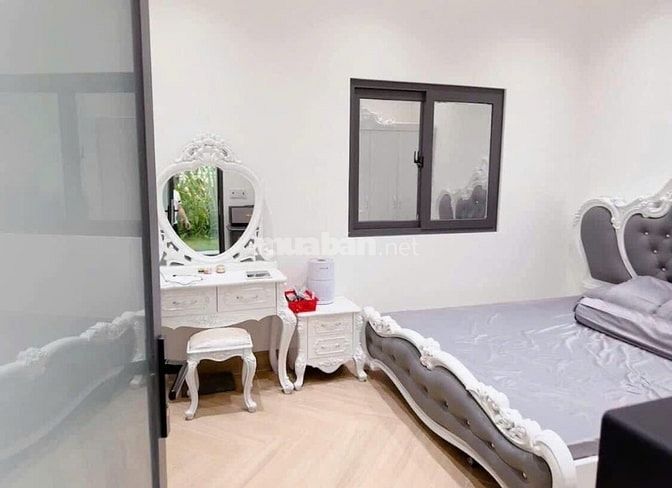 Thanh lý gấp căn nhà cho thuê 9tr mỗi tháng, bán giá 985tr SHR