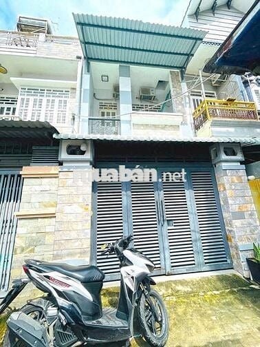 Bán Nhà 2 Tầng Hẻm Thông Thoáng, Cách Đường Xe Hơi 20m Huỳnh Tấn