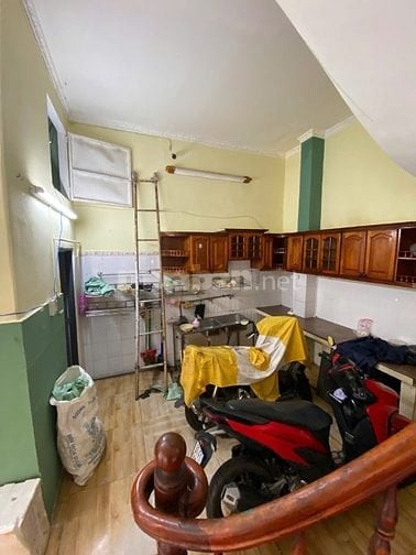 Cho thuê mặt bằng căn góc 2 mặt tiền, Phan Xích Long, P. 1, Phú Nhuận