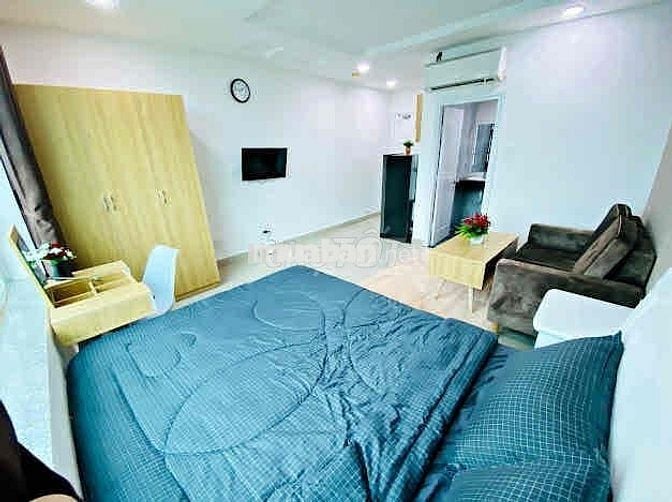 STUDIO THANG MÁY CỬA SỔ LỚN SÁT CẦU LÊ VĂN SỸ, TRẦN QUANG DIỆU