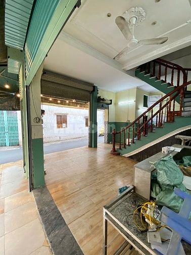 Cho thuê mặt bằng căn góc 2 mặt tiền, Phan Xích Long, P. 1, Phú Nhuận