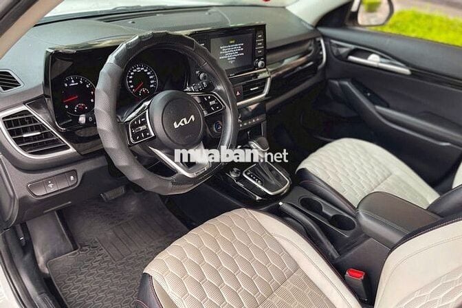 Kia Seltos 2022 Luxury 1.4 AT - 50000 km