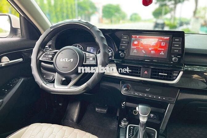 Kia Seltos 2022 Luxury 1.4 AT - 50000 km