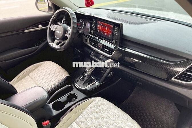 Kia Seltos 2022 Luxury 1.4 AT - 50000 km