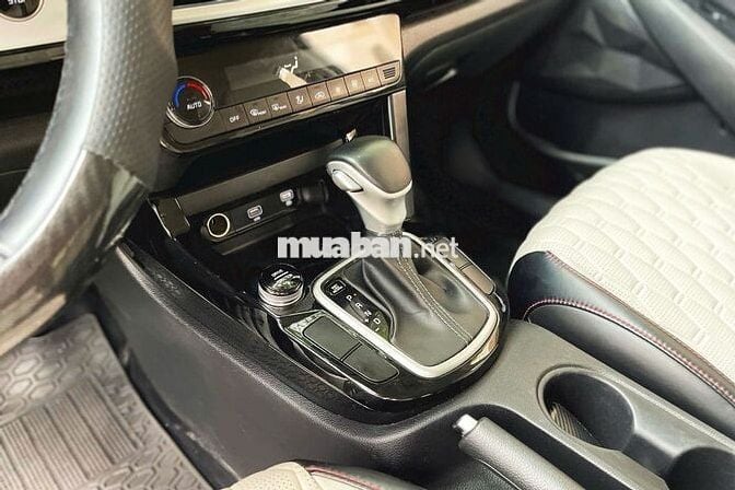 Kia Seltos 2022 Luxury 1.4 AT - 50000 km