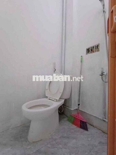 CHO THUÊ PHÒNG TRỌ CÓ GÁC VÀ LỐI ĐI RIÊNG GẦN CÔNG VIÊN HOÀNG VĂN THỤ