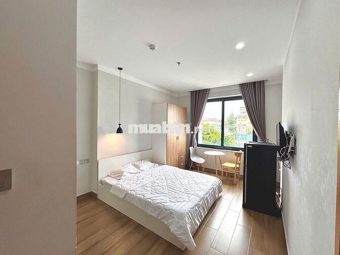 Căn hộ view thoáng Full nội thất , ban công riêng ngay Lê Văn Sỹ Quận3