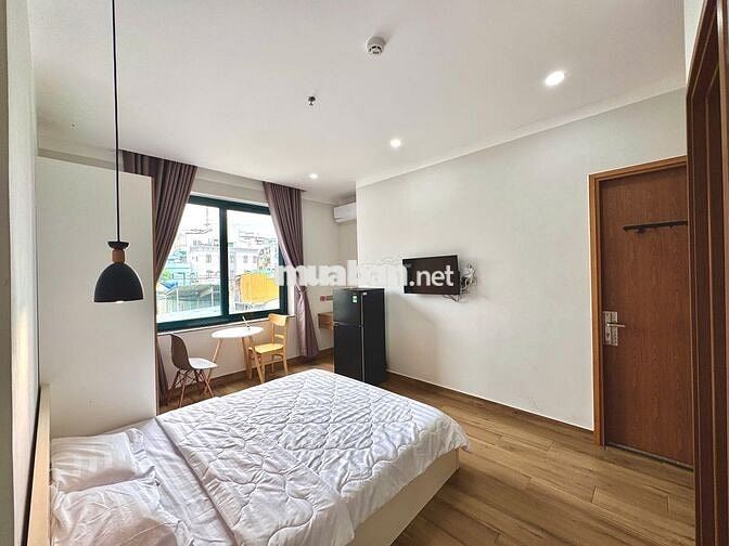 Căn hộ view thoáng Full nội thất , ban công riêng ngay Lê Văn Sỹ Quận3