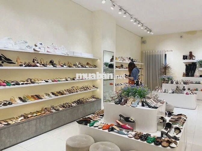 Cho Thuê Nhà Suốt Đường Nguyễn Biểu, Quận 5 ( KD TỰ DO - 100m2 )