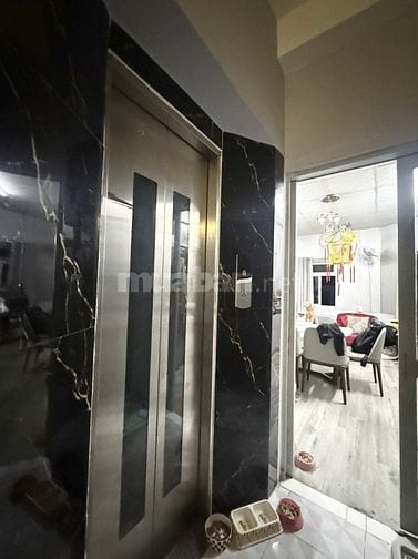 QUẬN 10 KẾ Q3, CHDV 8 TẦNG, THANG MÁY, 13PN DÒNG TIỀN 80TR/TH, 86M2.