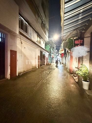 QUẬN 10 KẾ Q3, CHDV 8 TẦNG, THANG MÁY, 13PN DÒNG TIỀN 80TR/TH, 86M2.
