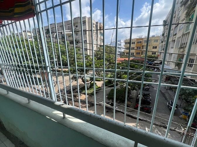 Bán căn hộ lầu 1, lô B-CC Bình Thới, MTNBộ 6m(XH) Dương Đình Nghệ, P.8