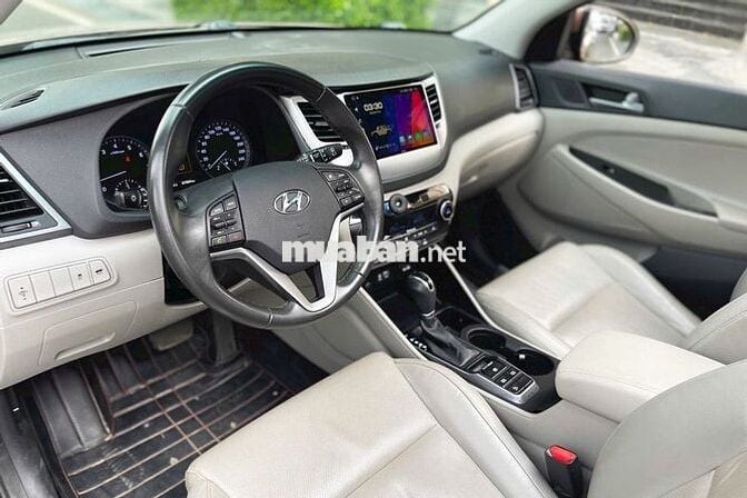 Hyundai Tucson 2016 2.0 AT - 97000 km