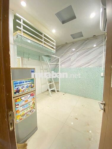 TRỐNG PHÒNG CÁCH PARC MALL Q8 CHƯA TỚI 5P