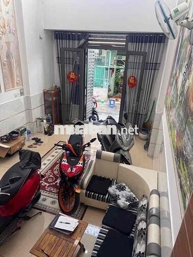 Nhà Đẹp 2 Tầng - Gần Phan Anh Tô Hiệu Hoà Bình (4m x 12m) Hướng Tây