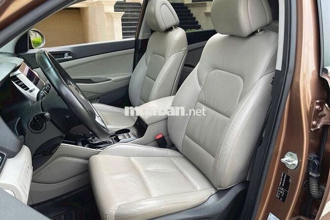 Hyundai Tucson 2016 2.0 AT - 97000 km