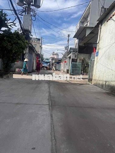 Nhà Đẹp 2 Tầng - Gần Phan Anh Tô Hiệu Hoà Bình (4m x 12m) Hướng Tây