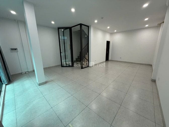 Cho thuê mặt bằng kinh doanh, đa ngành nghề, thích hợp làm vp, spa