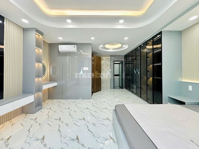 ⭐️Nhà 4 Lầu tuyệt đẹp CAO CẤP hẻm xe hơi 5m, cách MT Huỳnh Khươn An 5m