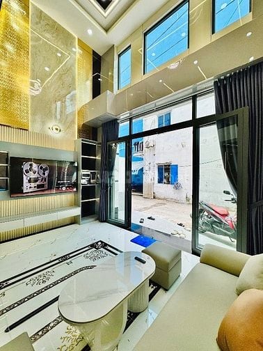 ⭐️Nhà 4 Lầu tuyệt đẹp CAO CẤP hẻm xe hơi 5m, cách MT Huỳnh Khươn An 5m
