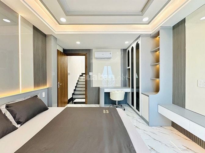 ⭐️Nhà 4 Lầu tuyệt đẹp CAO CẤP hẻm xe hơi 5m, cách MT Huỳnh Khươn An 5m