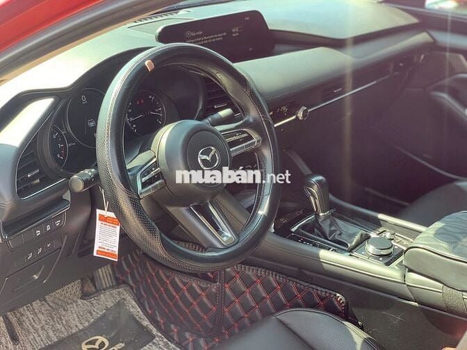 Mazda 3 2022 1.5L Sport Luxury - 74000 km