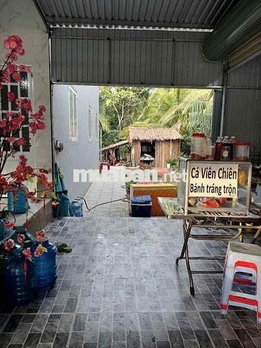 Bán đất bao gồm quán cafe và nhà ở