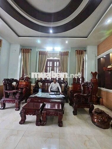 BIỆT THỰ - 3 TẦNG , DT 11x56,7= 623,7m² - XÃ BÌNH LỢI, BÌNH CHÁNH