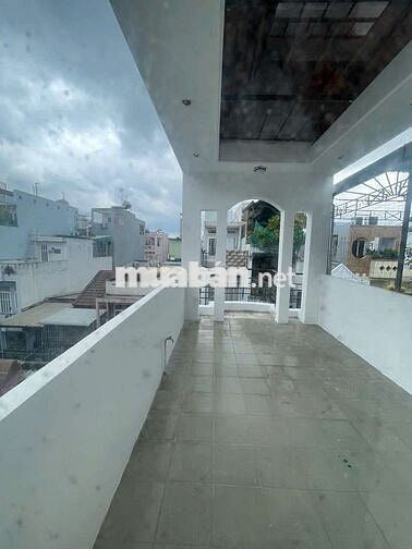 Nhà hẻm xe hơi, 4PN. Thuận lợi kinh doanh đa ngành, VP, ở.