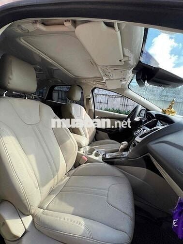 Ford Focus 2015 Titanium 2.0 AT - 100000 km