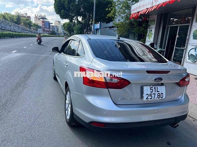 Ford Focus 2015 Titanium 2.0 AT - 100000 km